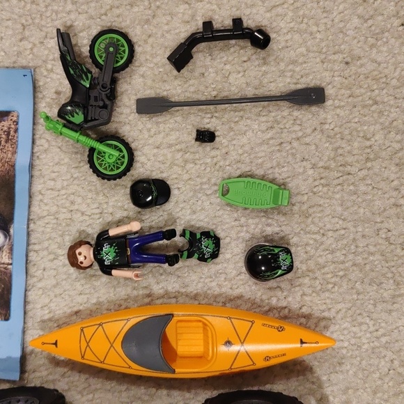 Playmobil Lego Off-Road Action Weekend Warrior Set - Green and Black #70460 - Picture 2 of 5